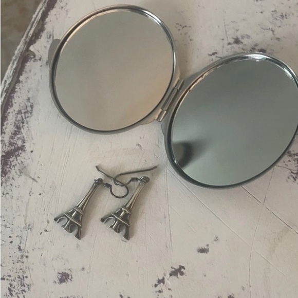 Paris .925 Silver Eiffel Tower Earrings stamped designer - Picture 4 of 6